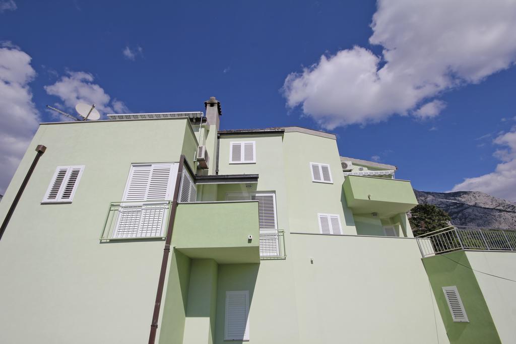 Apartment Vucic Макарска Экстерьер фото