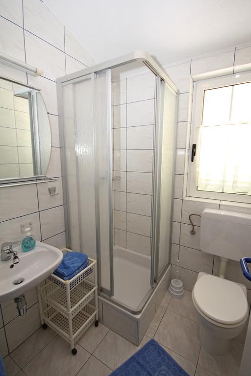 Apartment Vucic Макарска Номер фото